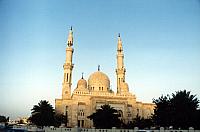 А вот и сама мечеть